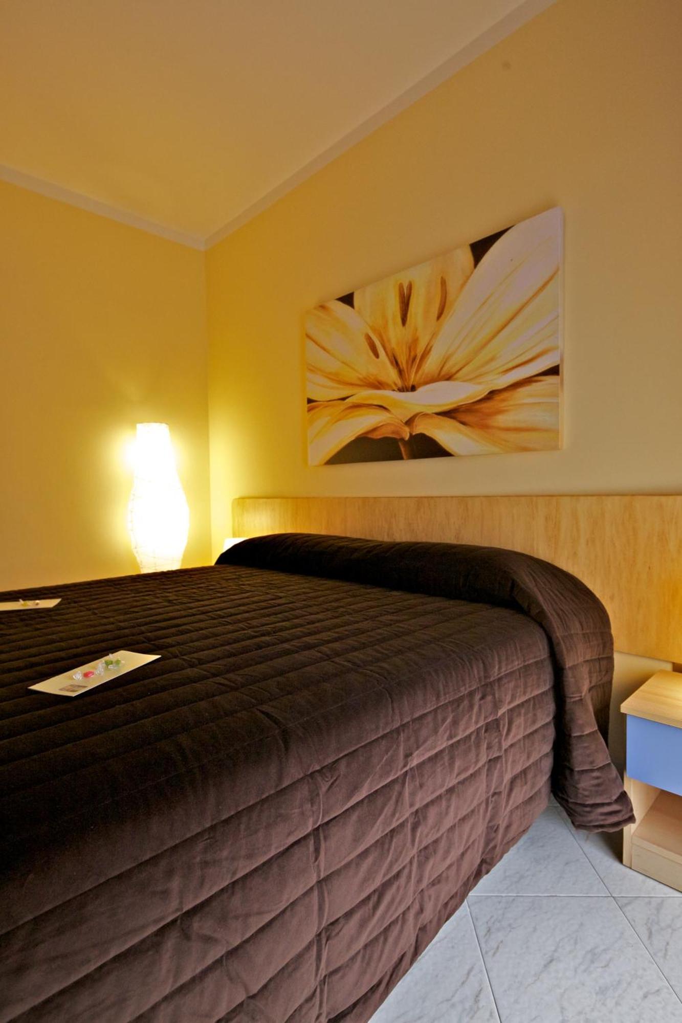 Valentino Bed and Breakfast Valenzano Buitenkant foto