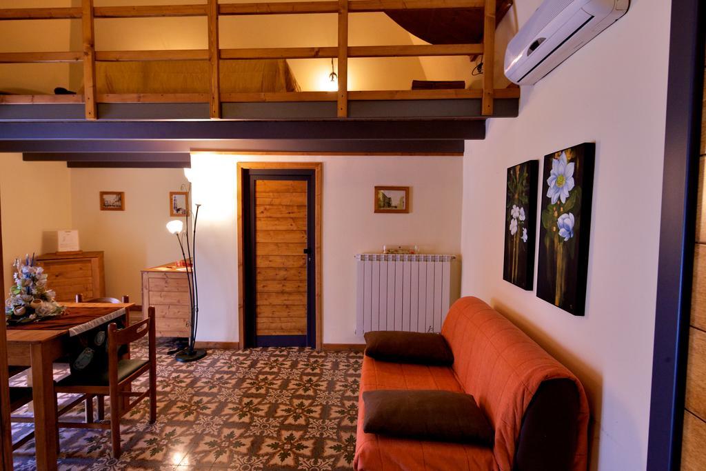 Valentino Bed and Breakfast Valenzano Buitenkant foto