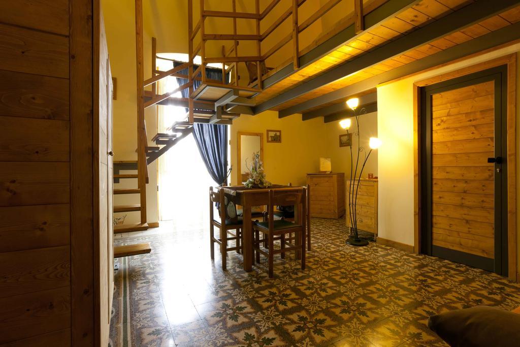 Valentino Bed and Breakfast Valenzano Buitenkant foto