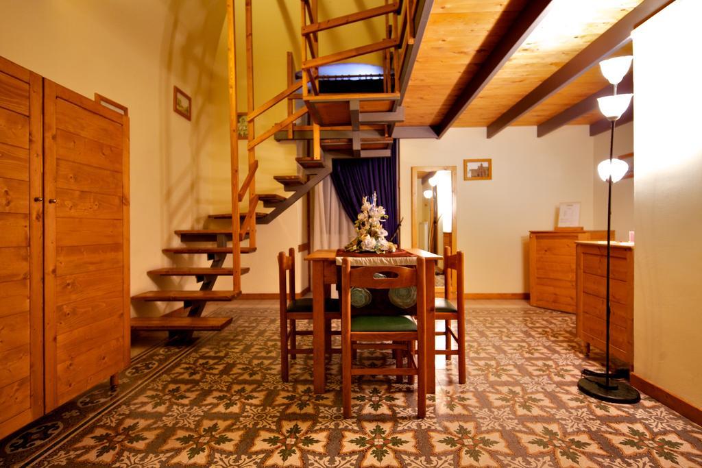 Valentino Bed and Breakfast Valenzano Buitenkant foto