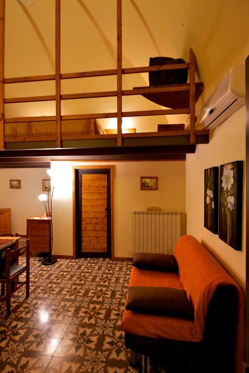Valentino Bed and Breakfast Valenzano Buitenkant foto